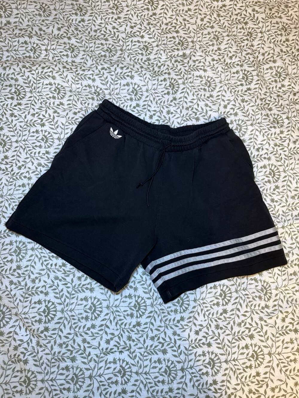 Adidas Neuclassics 3-Stripes Fleece Shorts Black